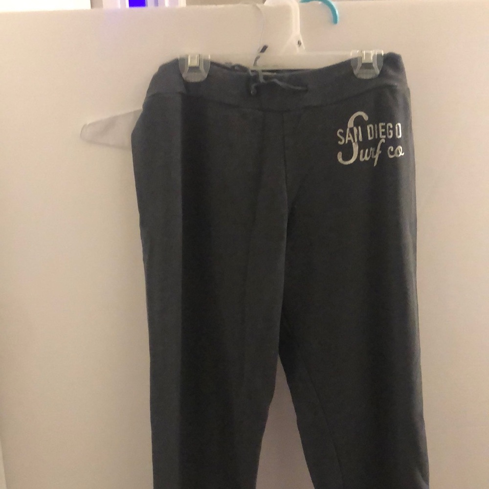 grey sweatpants